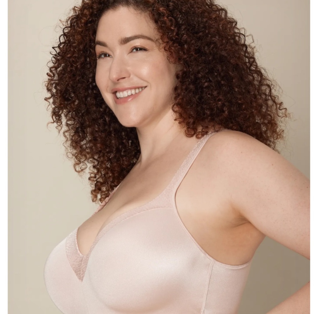 Playtex Curves 36C Bra ***Beige***